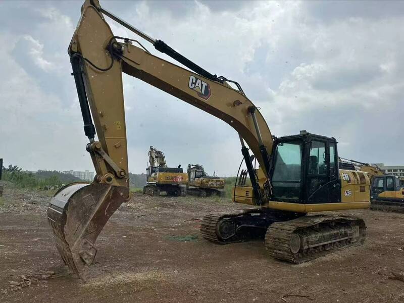 2021 year used CAT 320gx excavator