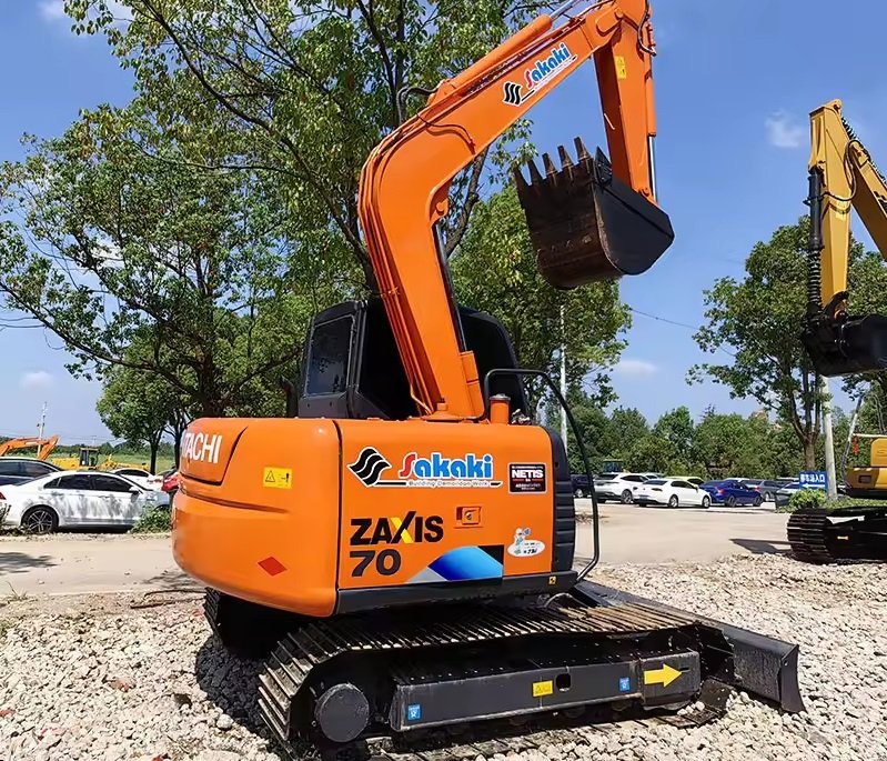 Used hitachi ZX70 excavator