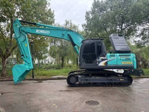 Used kobelco sk200 excavator