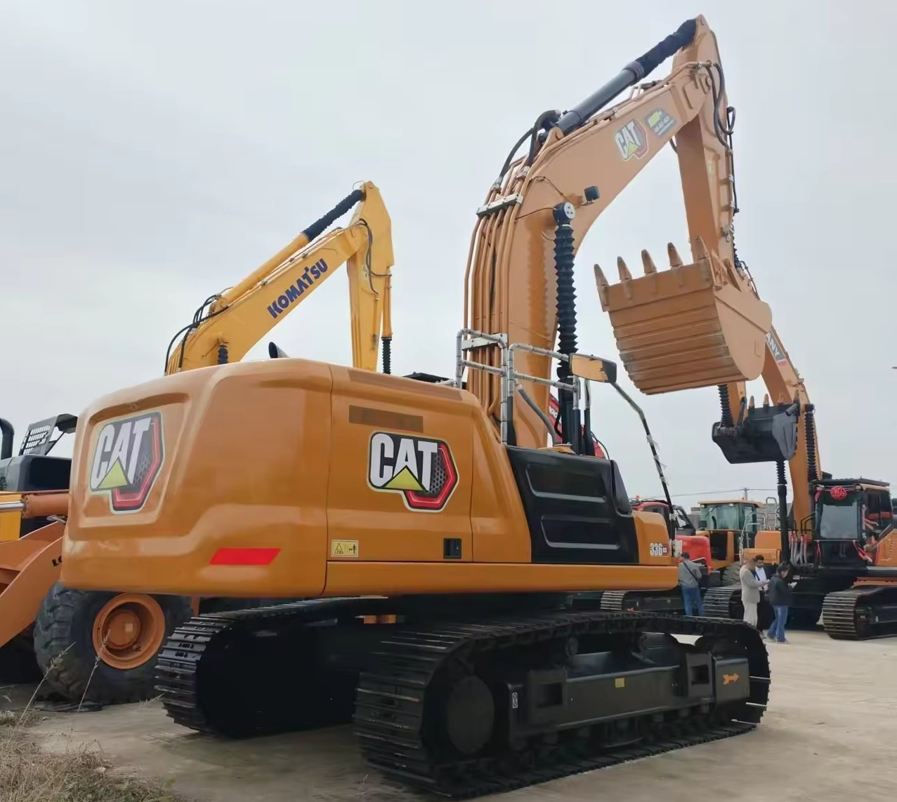 Used CAT 330 excavator