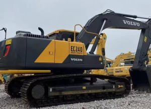 Used volvo EC240 excavator