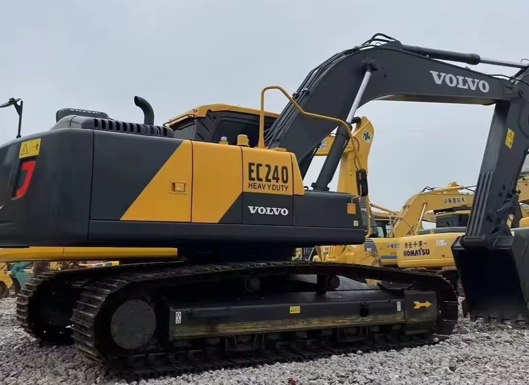 Used volvo EC240 excavator