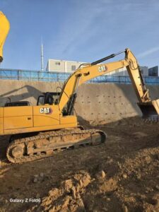 2021 year CAT 323gx excavator